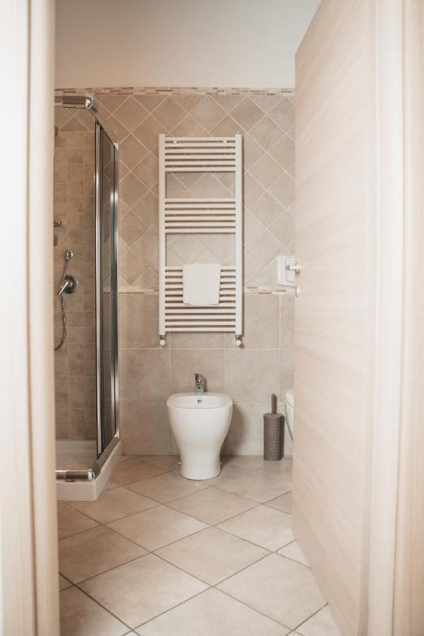 B&B Dimora Mariù Taranto Esterno foto