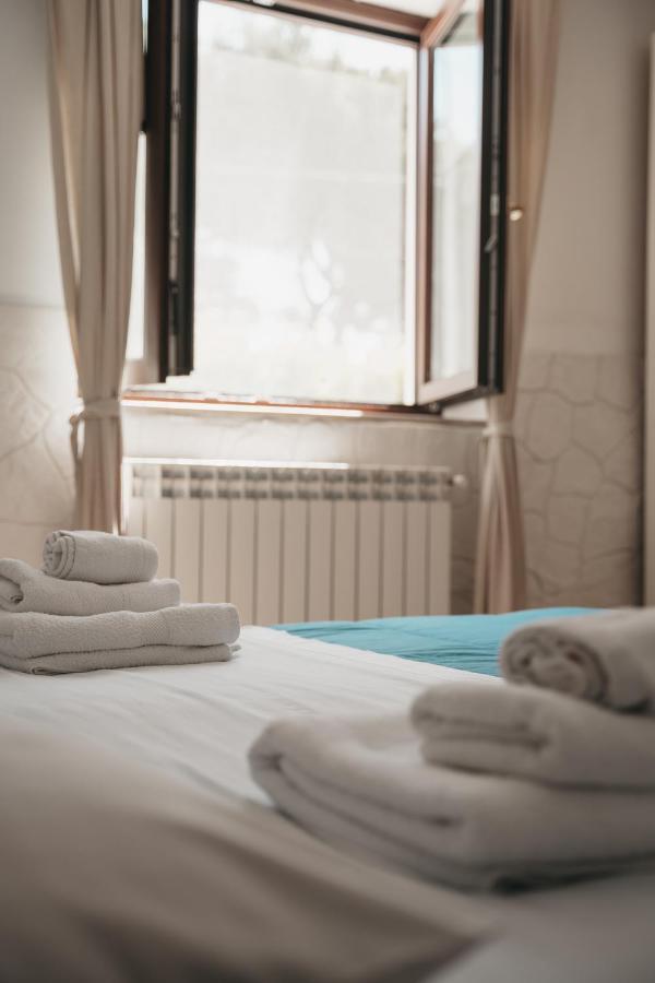 B&B Dimora Mariù Taranto Esterno foto