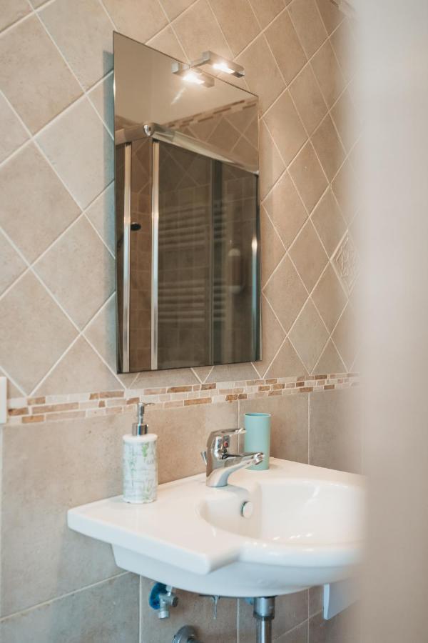 B&B Dimora Mariù Taranto Esterno foto