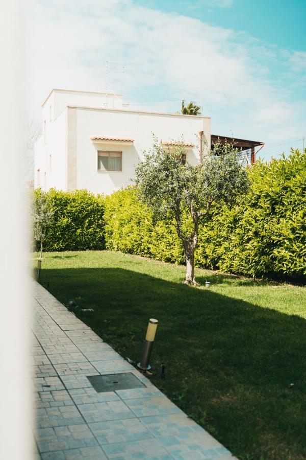 B&B Dimora Mariù Taranto Esterno foto