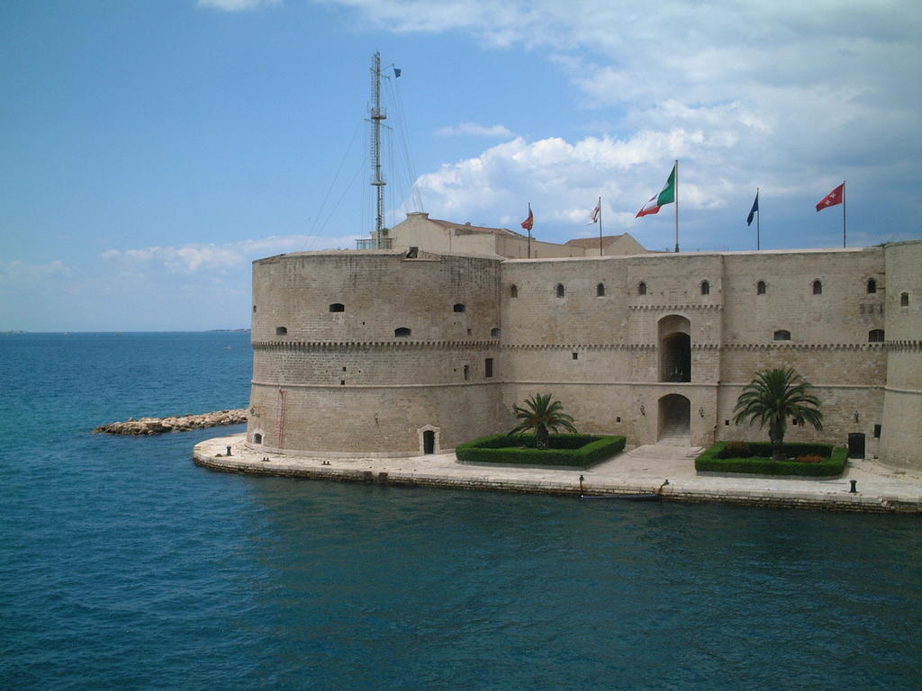 B&B Dimora Mariù Taranto Esterno foto