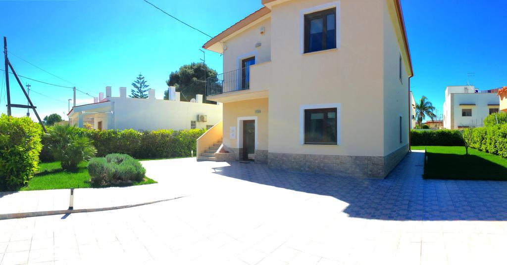 B&B Dimora Mariù Taranto Esterno foto