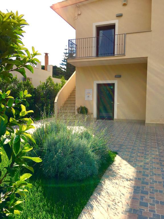 B&B Dimora Mariù Taranto Esterno foto