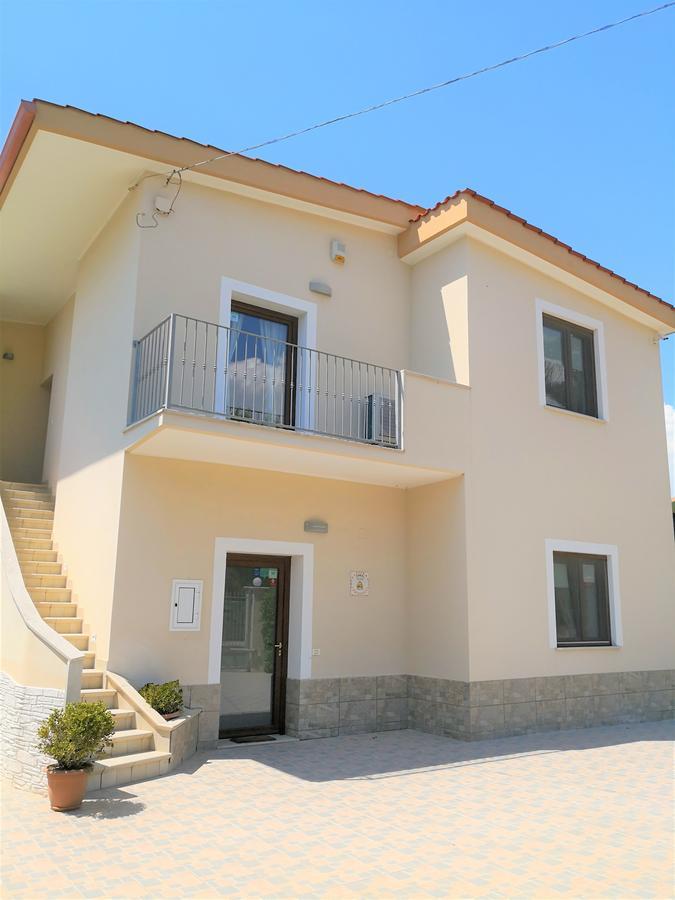 B&B Dimora Mariù Taranto Esterno foto
