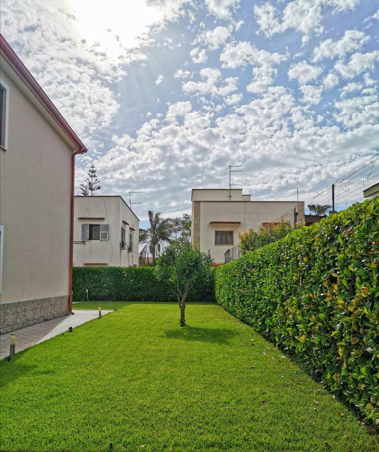B&B Dimora Mariù Taranto Esterno foto